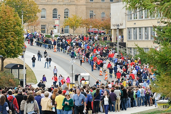 Lines for the main entry gate to Bascom Hill began forming in the early morning hours and eventually wound along Observatory Drive to the far west side of campus.