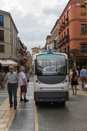 This driverless minibus being tested in Spain is similar to the type of autonomous transit vehicle that researchers in UW–Madison’s Traffic Operations and Safety (TOPS) Laboratory and the City of Madison envision eventually bringing to Madison through the Smart City Challenge.