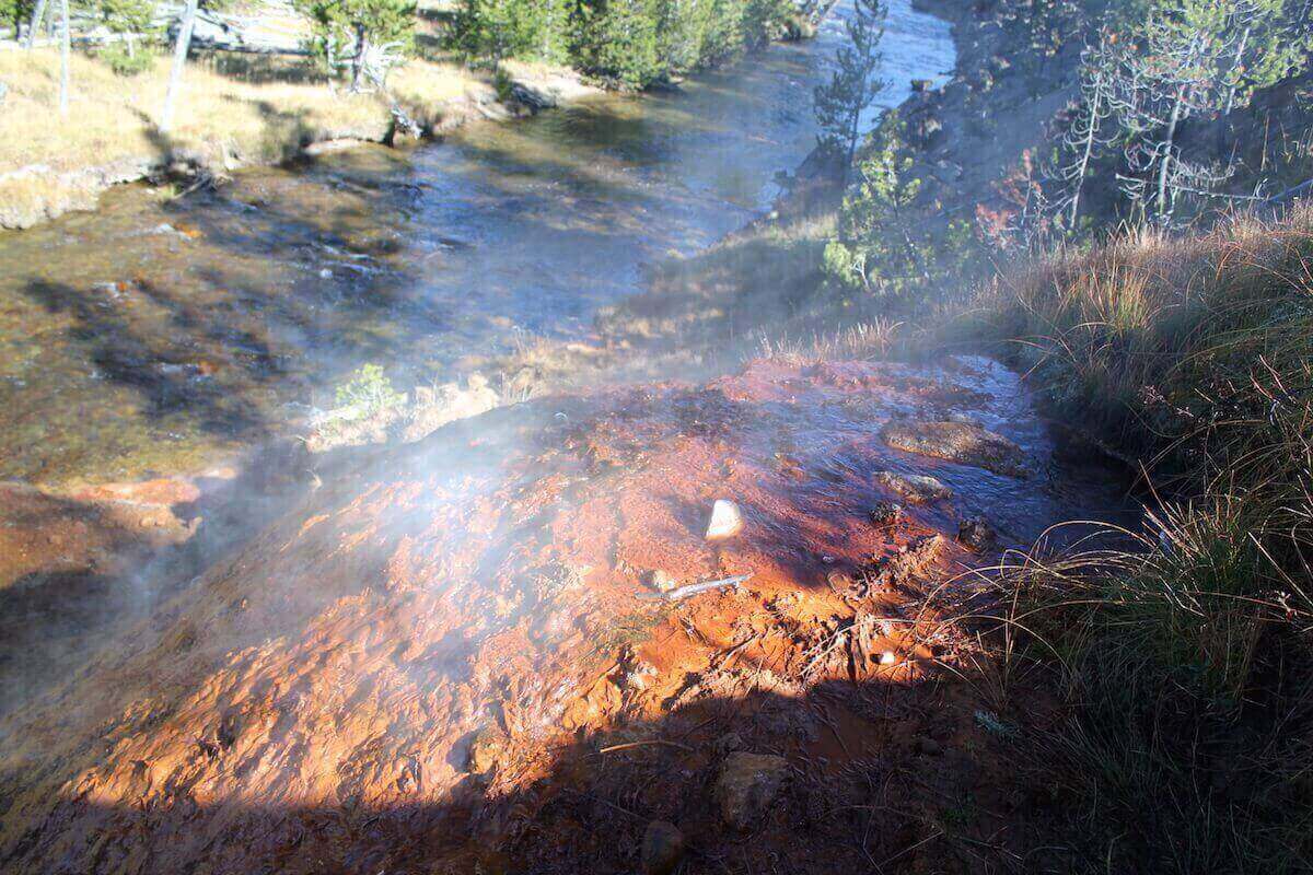 Photo: Chocolate Pot hot spring