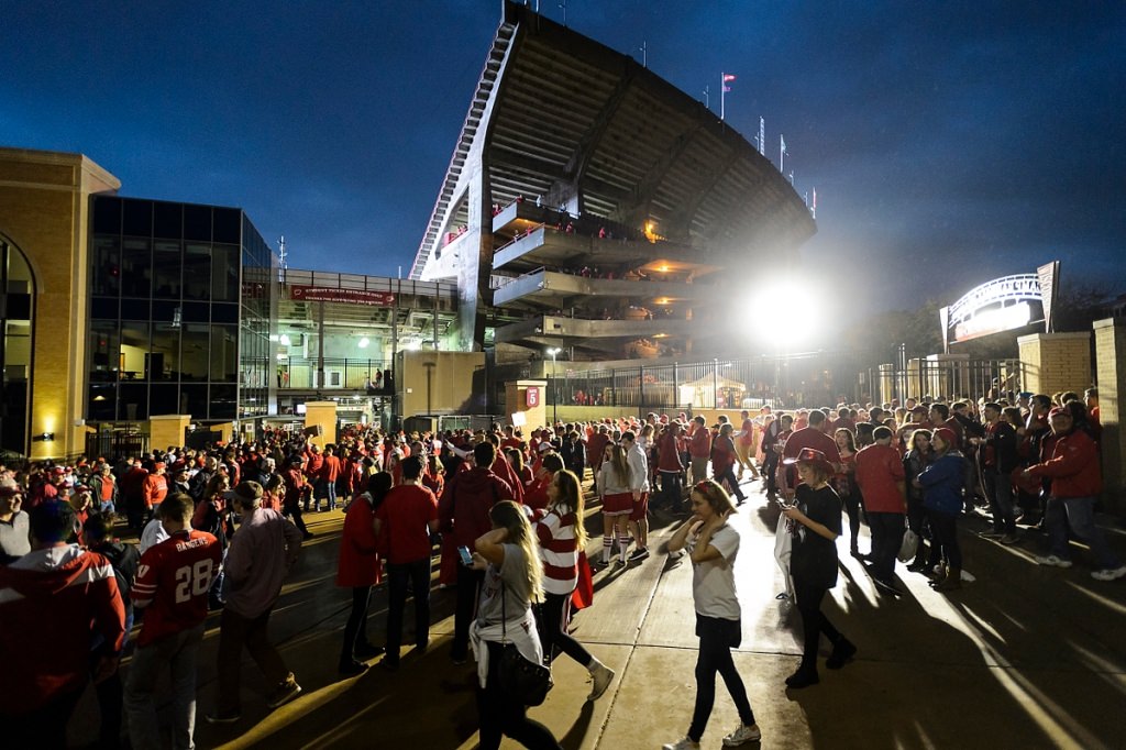 Badger fans head to the stands.