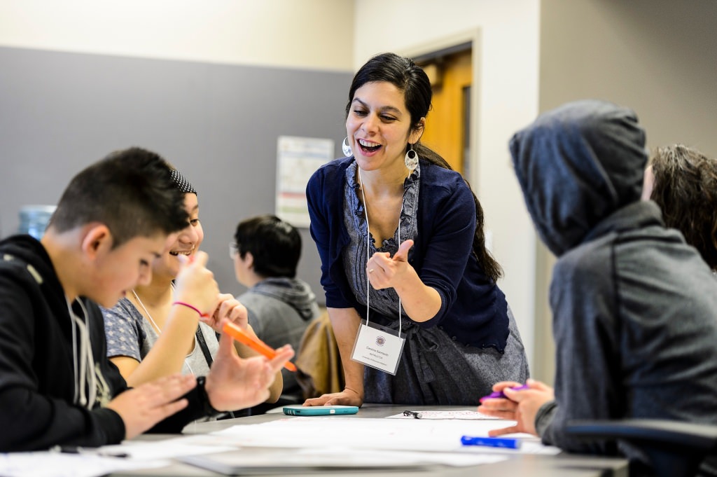 Photo: Carolina Sarmiento and students