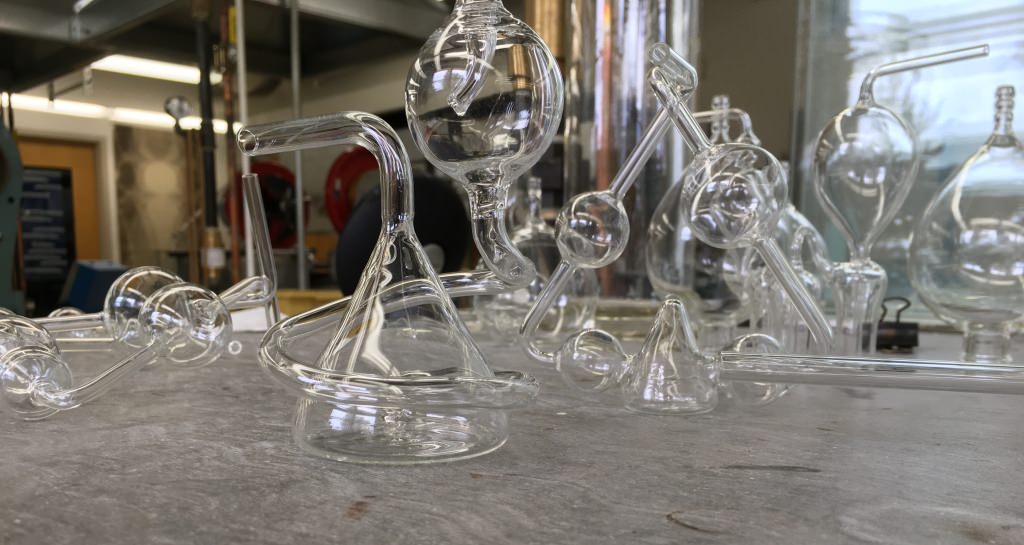 Photo: Glass kaliapparats on table