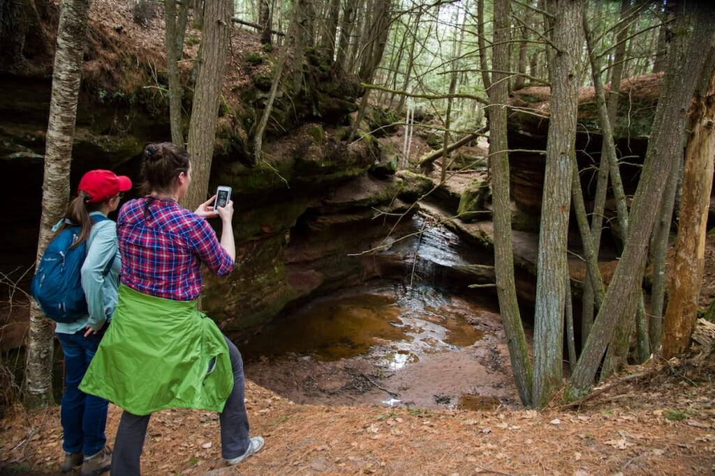 Photo: People taking pictures in gorge