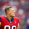 Photo: J.J. Watt with helmet off at the game.