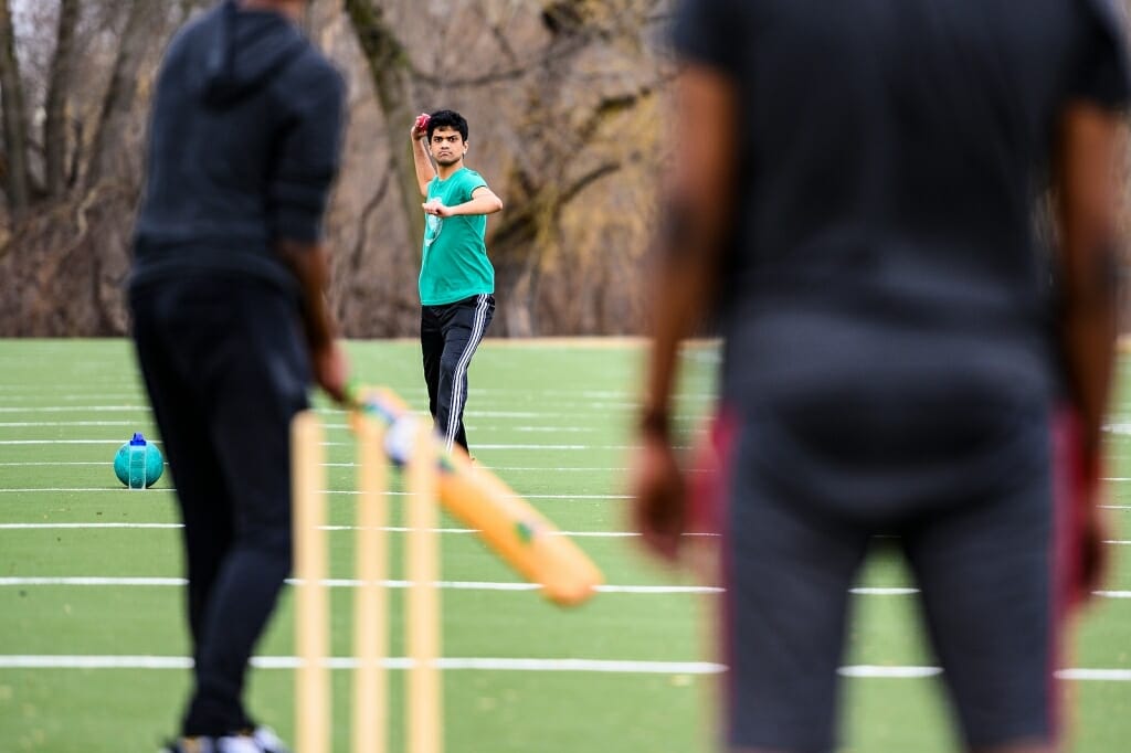 Photo: Man throwing ball