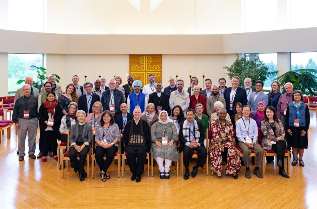 Photo: Group portrait of participants