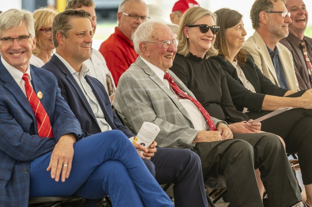 Bernard Easterday (center), dean emeritus of the School of Veterinary Medicine, listens during the ceremony.