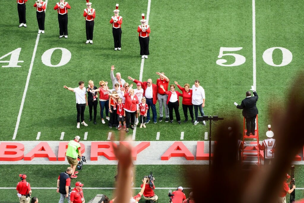 Barry Alvarez and guests sing 