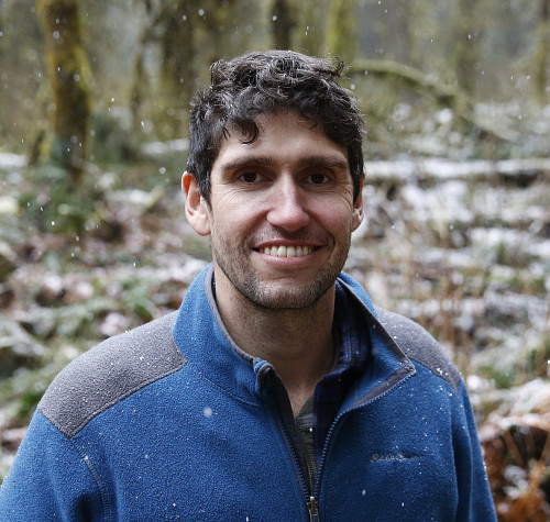 Headshot of Ben Goldfarb.