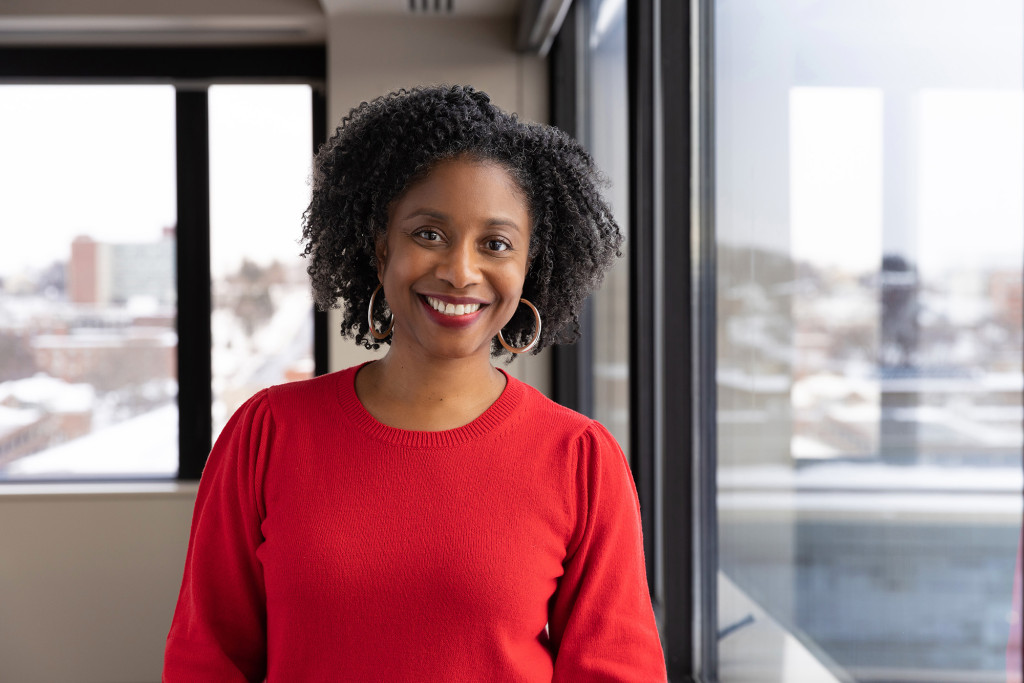 Photo portrait of Marcelle Haddix smiling to the camera